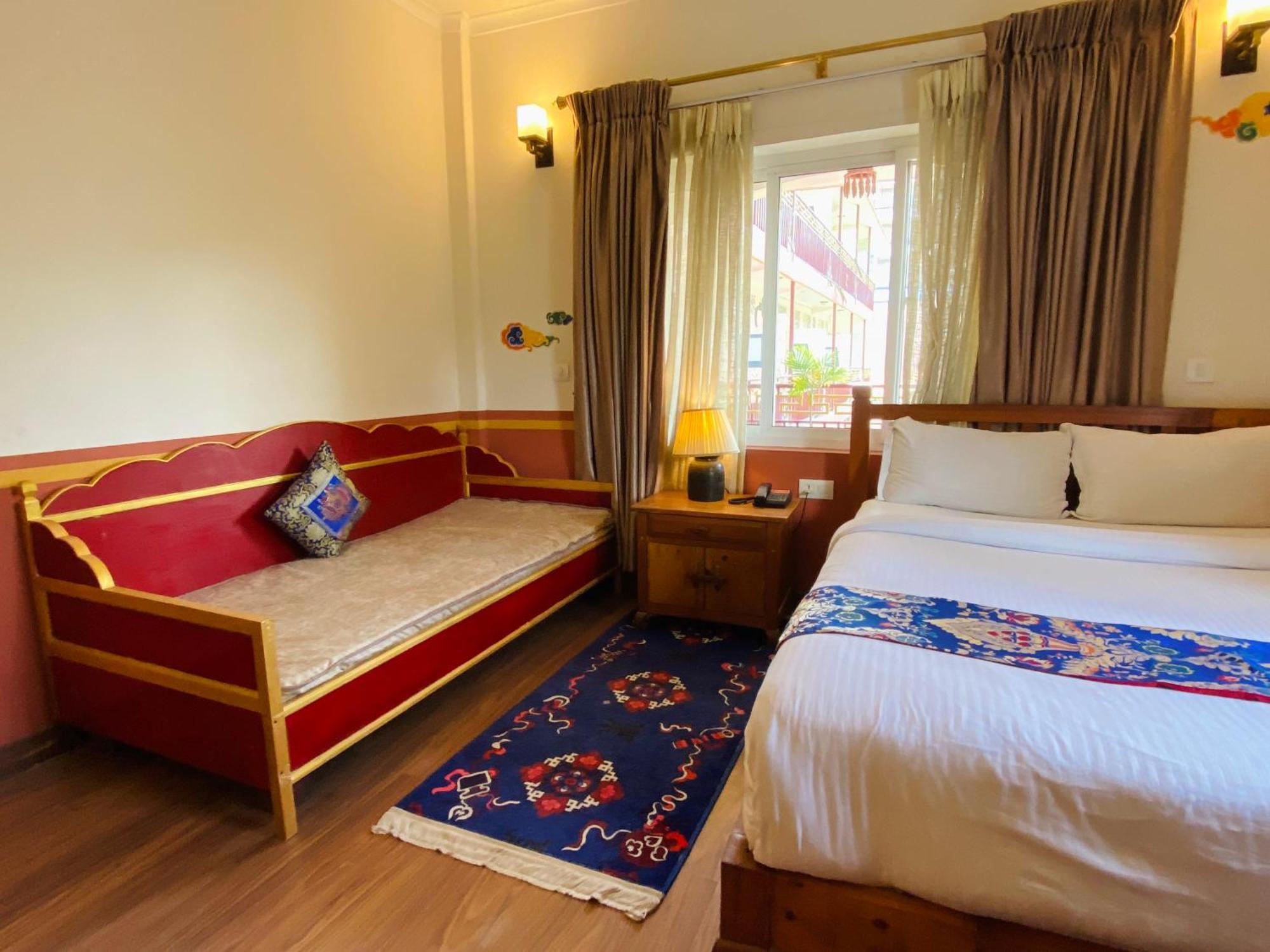 Three Jewels Boutique Hotel โพคารา ภายนอก รูปภาพ