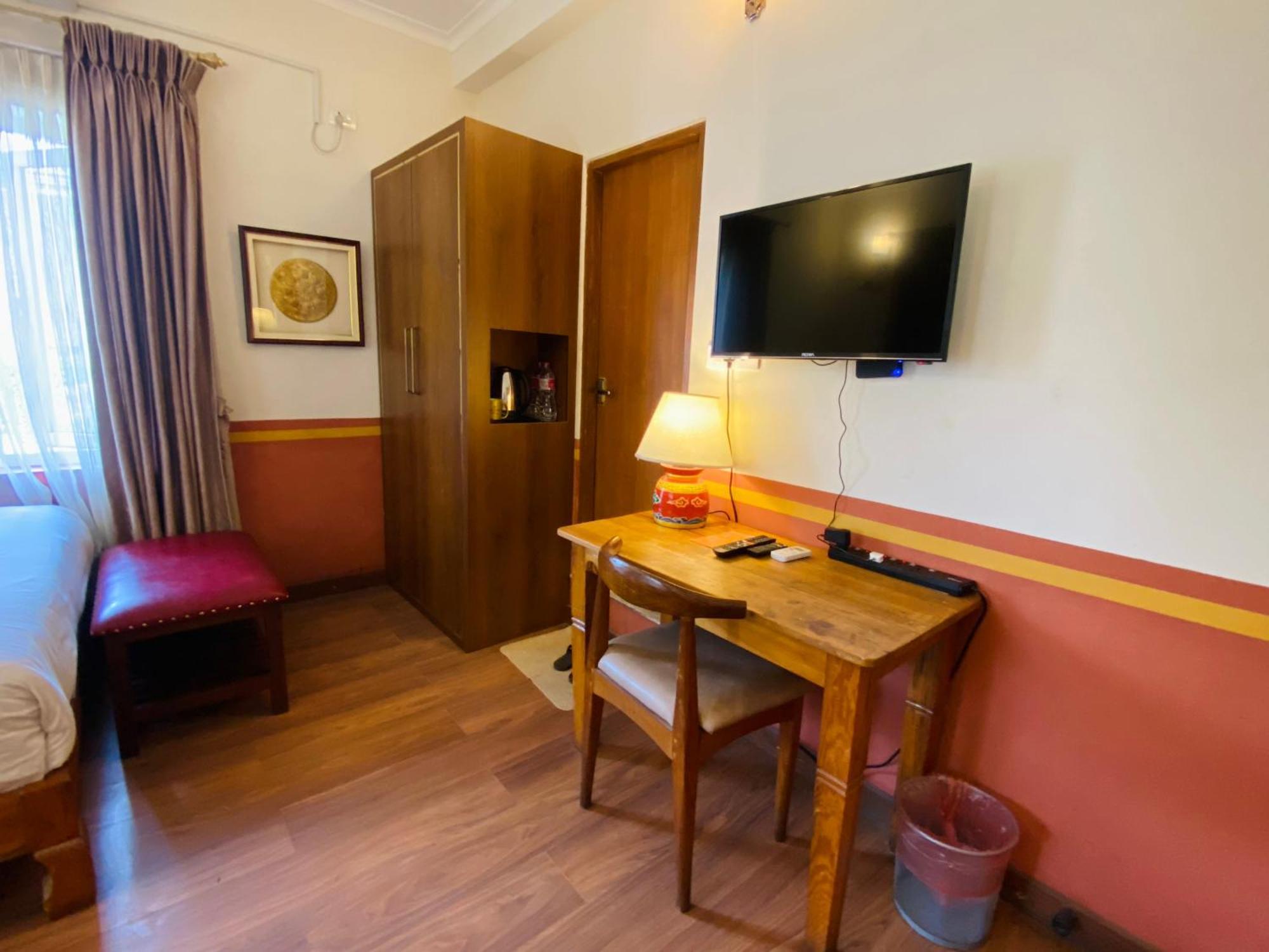 Three Jewels Boutique Hotel โพคารา ภายนอก รูปภาพ