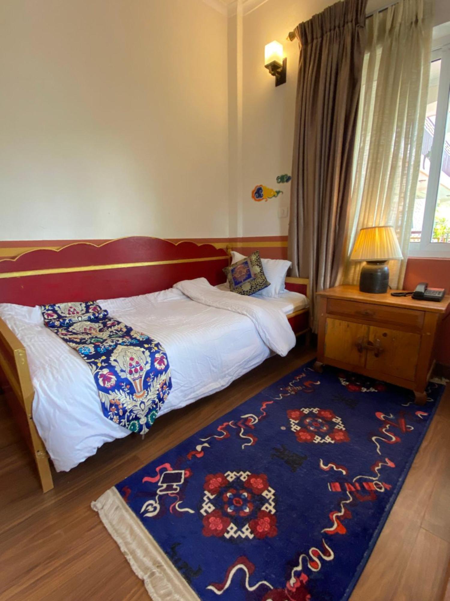 Three Jewels Boutique Hotel โพคารา ภายนอก รูปภาพ