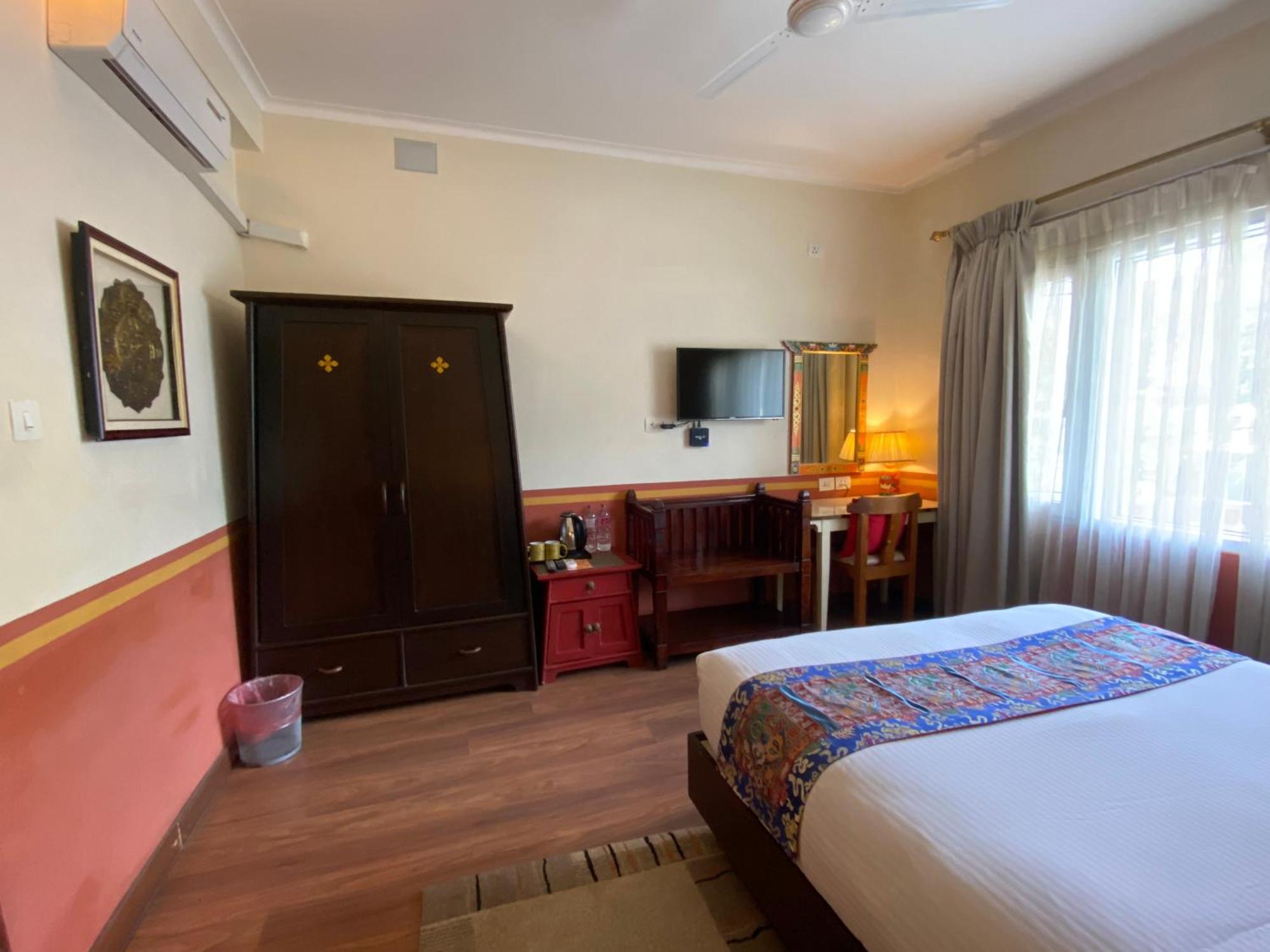 Three Jewels Boutique Hotel โพคารา ภายนอก รูปภาพ