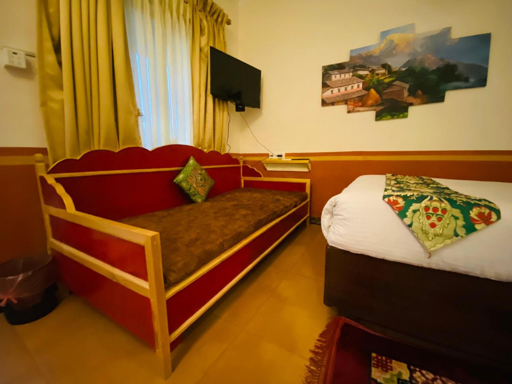 Three Jewels Boutique Hotel โพคารา ภายนอก รูปภาพ