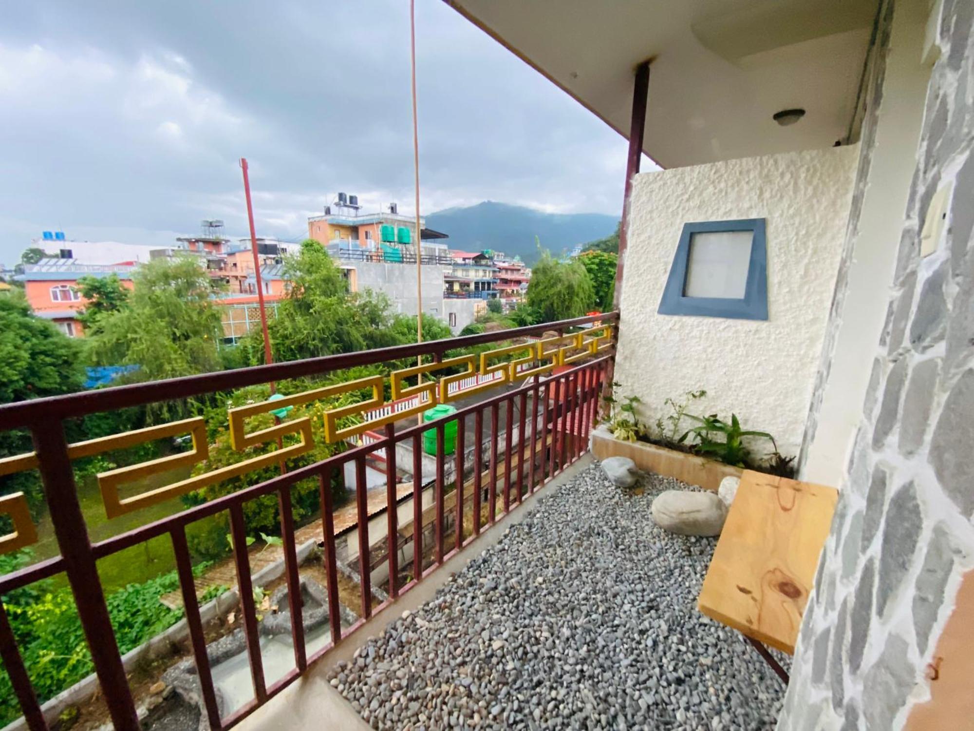 Three Jewels Boutique Hotel โพคารา ภายนอก รูปภาพ