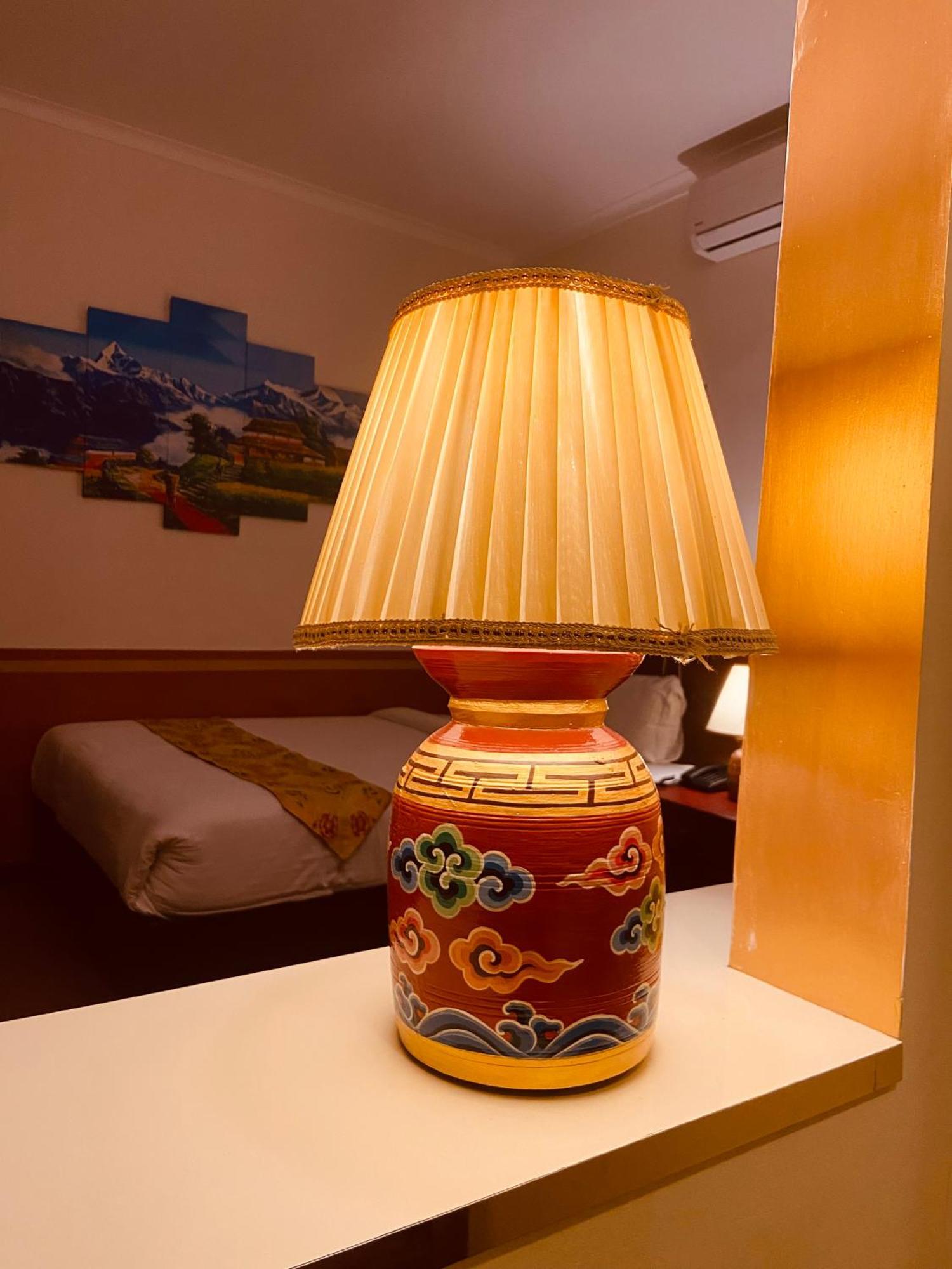 Three Jewels Boutique Hotel โพคารา ภายนอก รูปภาพ