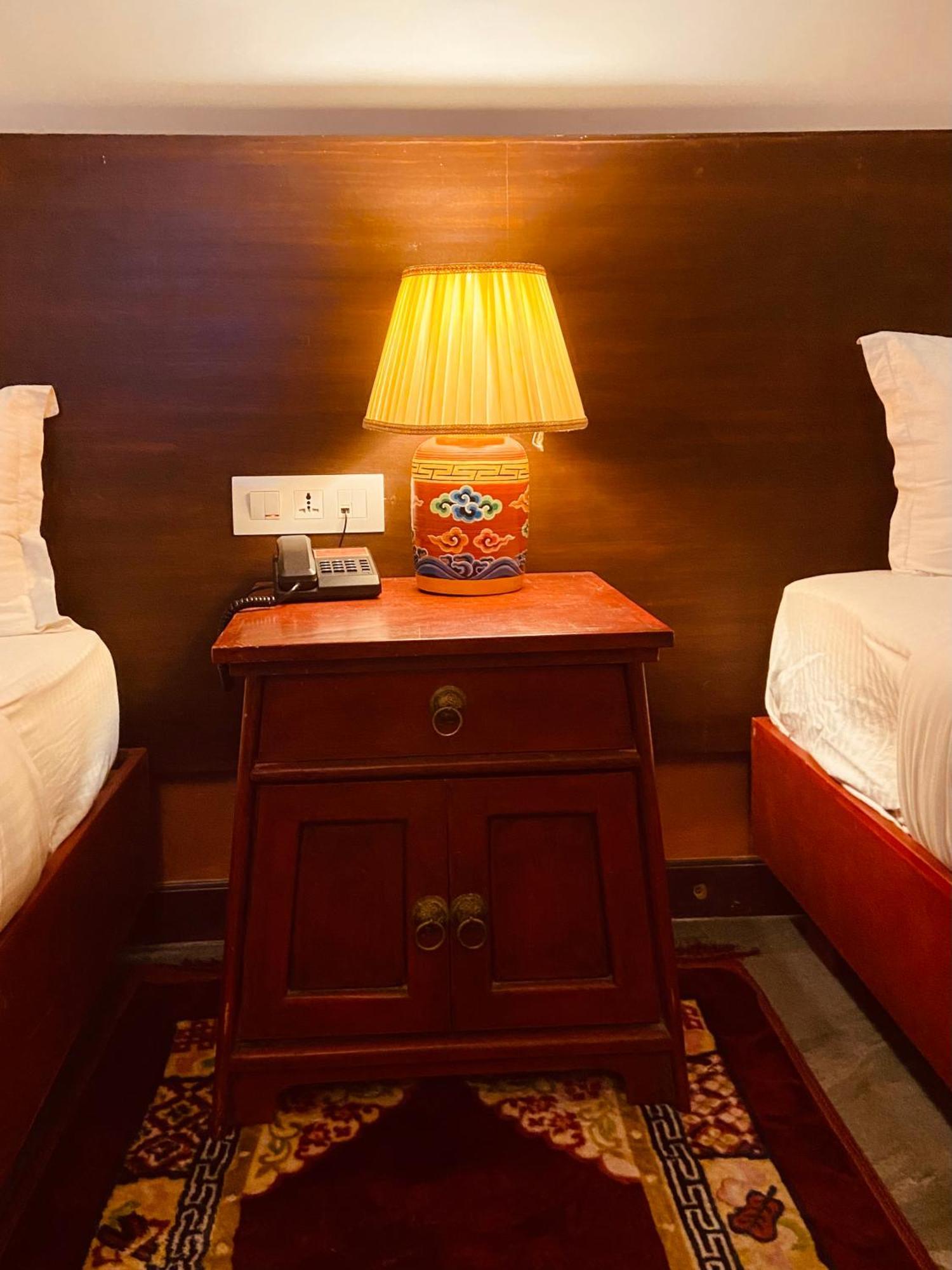 Three Jewels Boutique Hotel โพคารา ภายนอก รูปภาพ