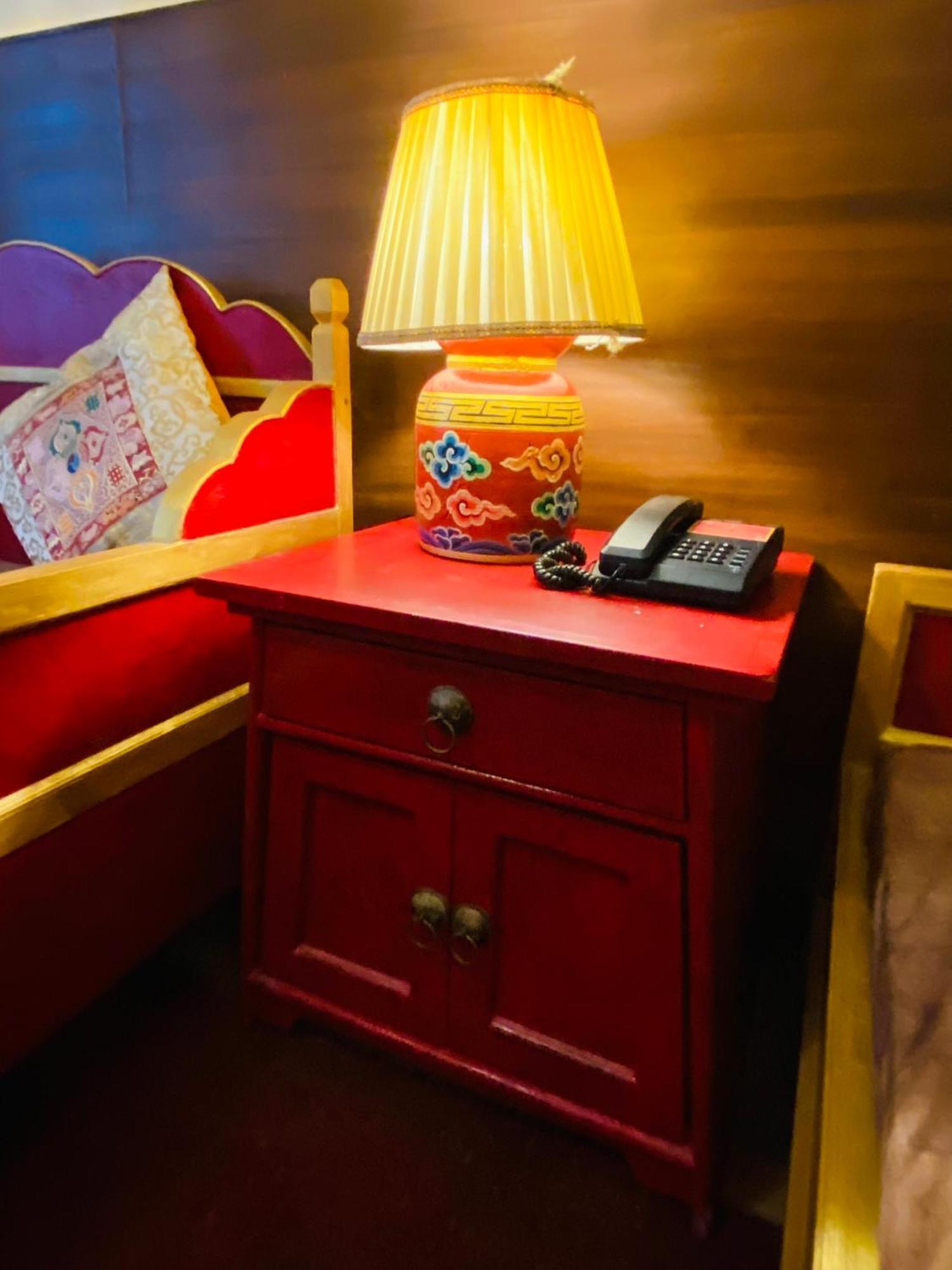 Three Jewels Boutique Hotel โพคารา ภายนอก รูปภาพ