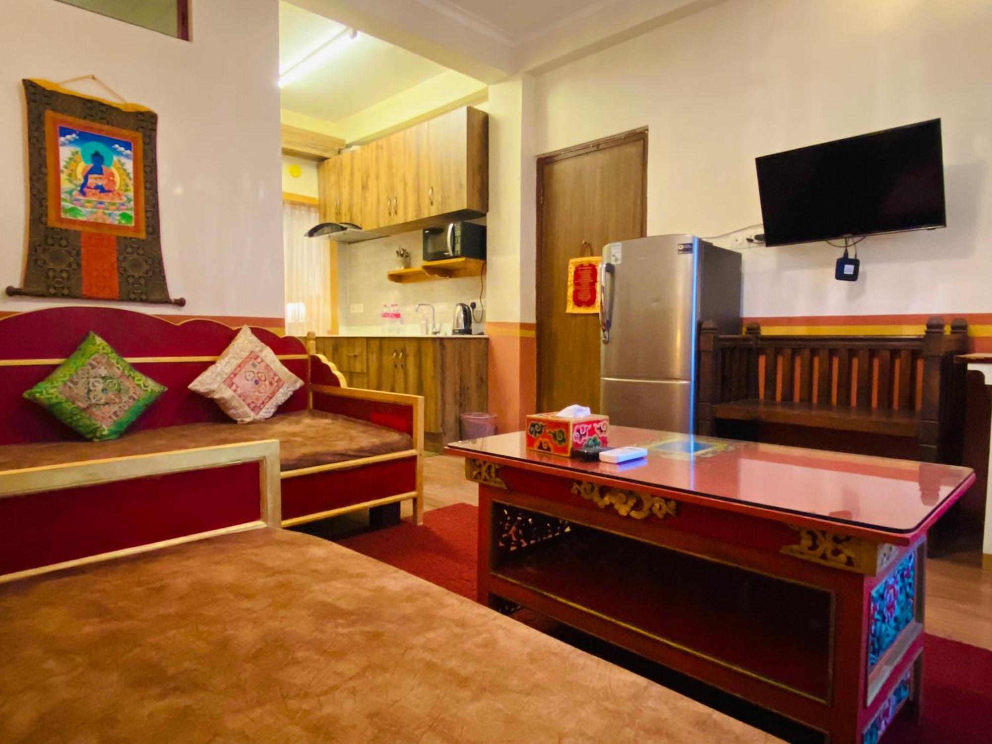 Three Jewels Boutique Hotel โพคารา ภายนอก รูปภาพ